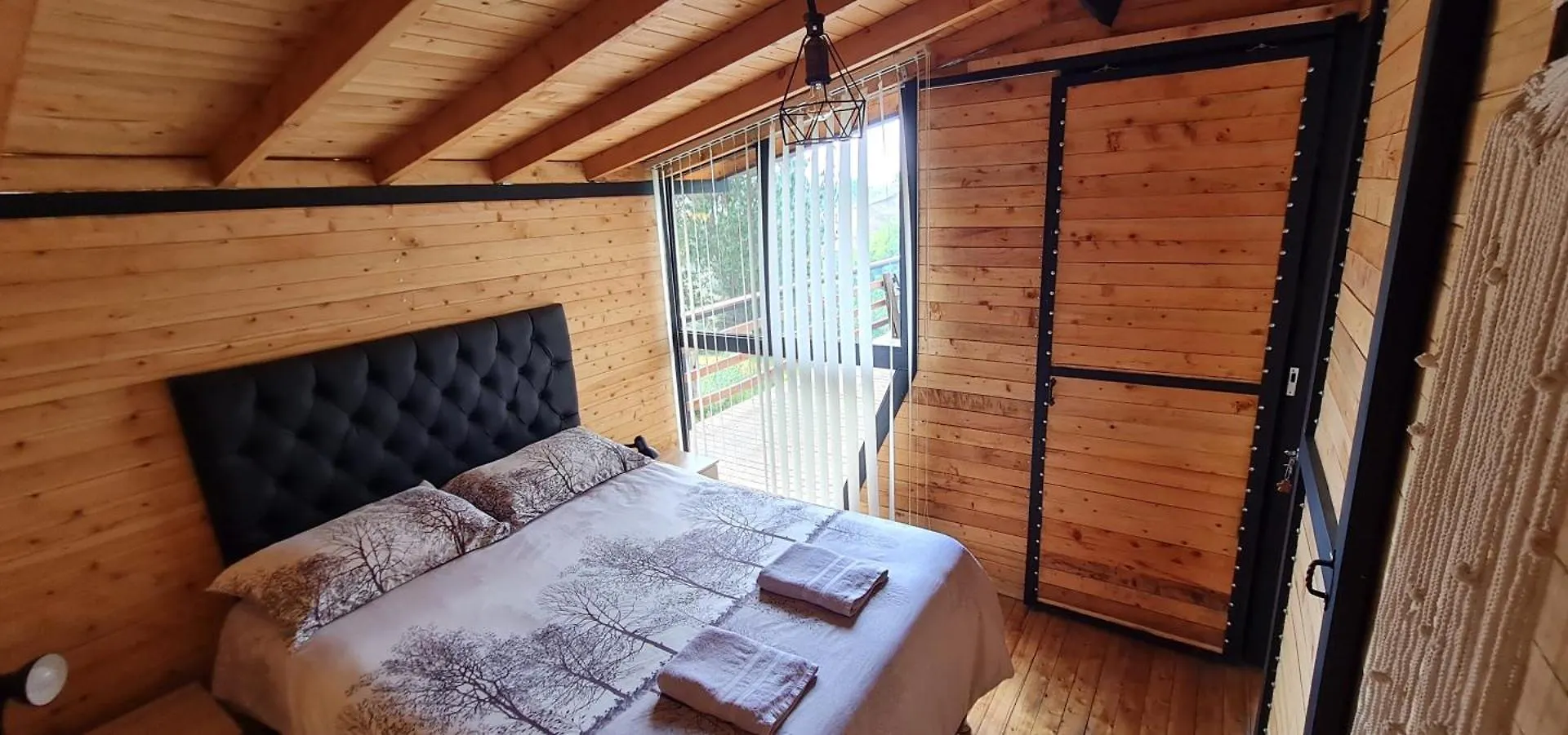 Cabana Starka & Jacuzzi Marinilla Semesterbostad